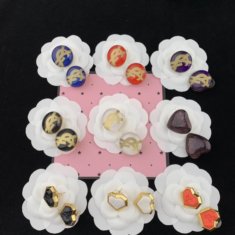 YSL Brooch 10lyr49